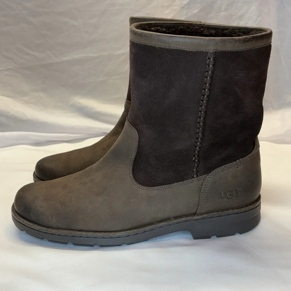 Ugg Foerster Sheepskin Leather Boots Mens 12 Suede Waterproof Wool Lined 1007796